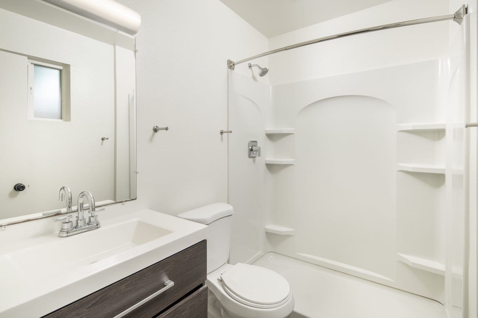 Phoenix Apartment: 2940 N 40th St
