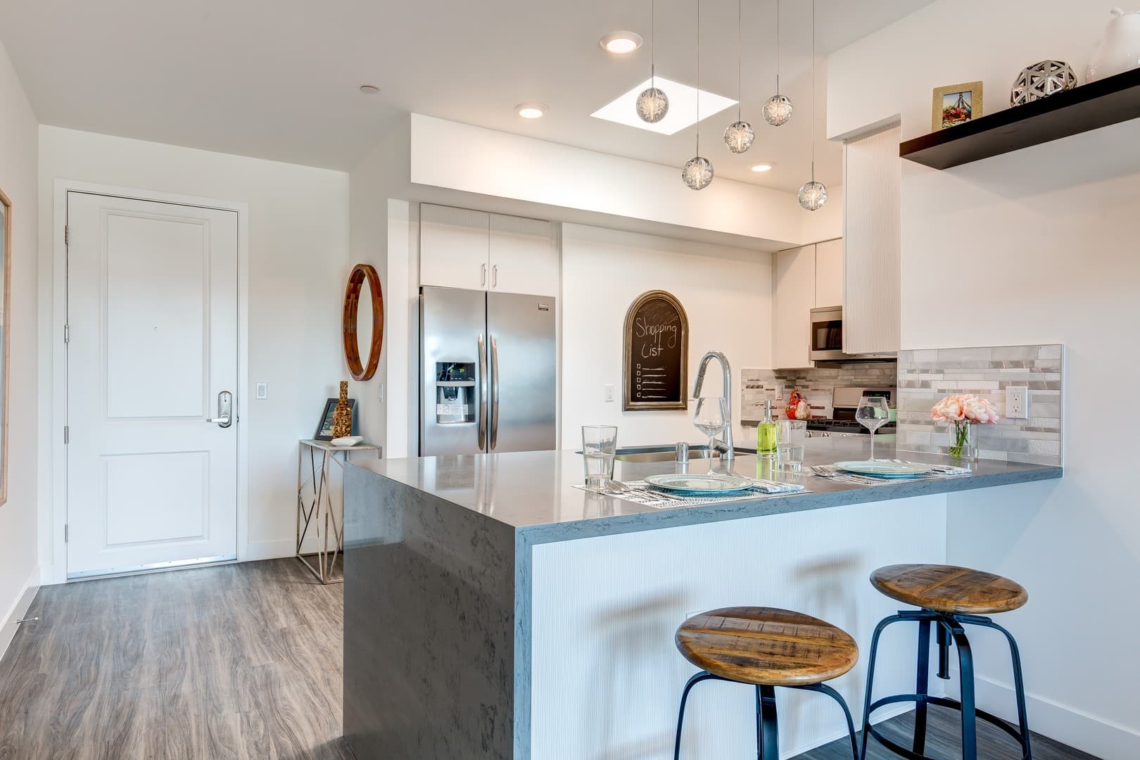 North Hollywood Apartment: 5555 Bonner Ave.