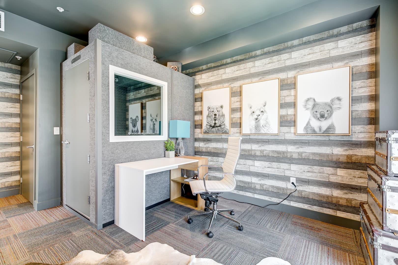 North Hollywood Apartment: 5338 Cartwright Ave.
