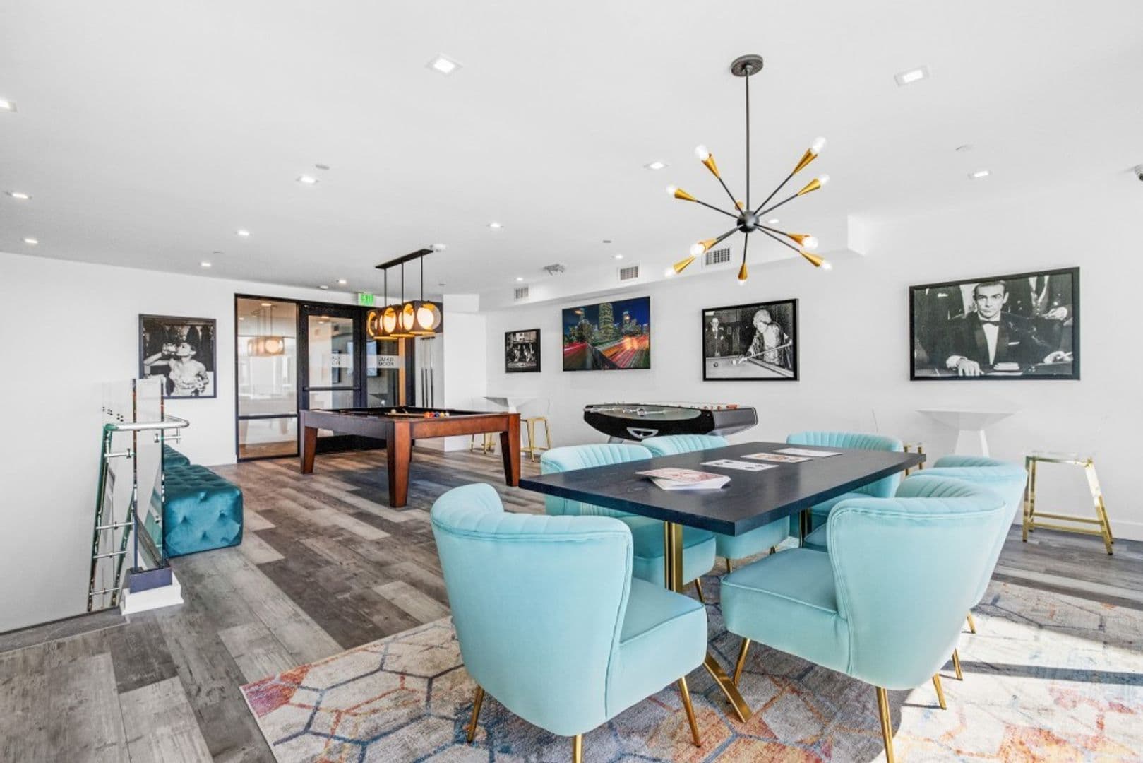 North Hollywood Apartment: 7401 Lankershim Blvd.