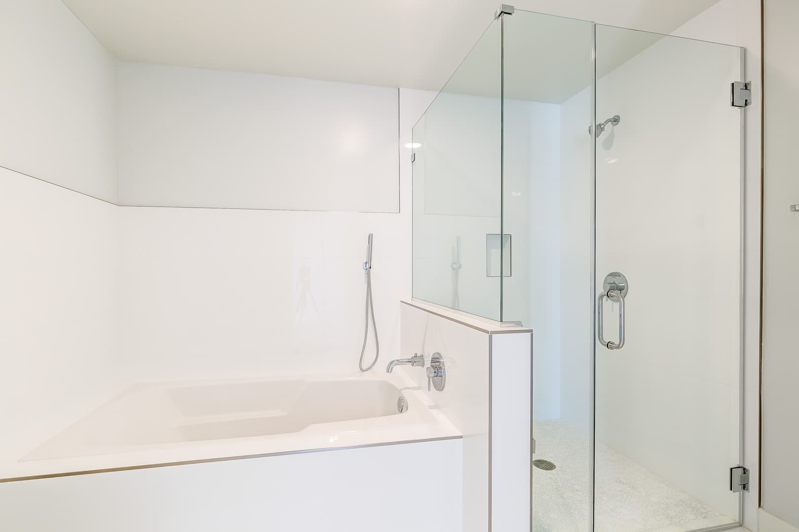North Hollywood Apartment: 5338 Cartwright Ave.