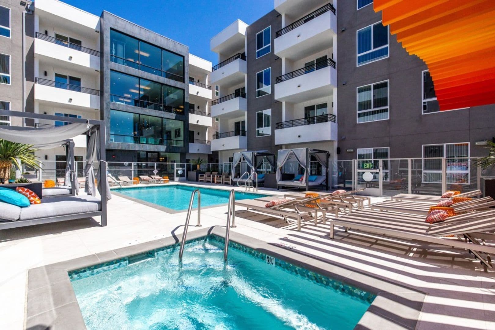 North Hollywood Apartment: 7401 Lankershim Blvd.
