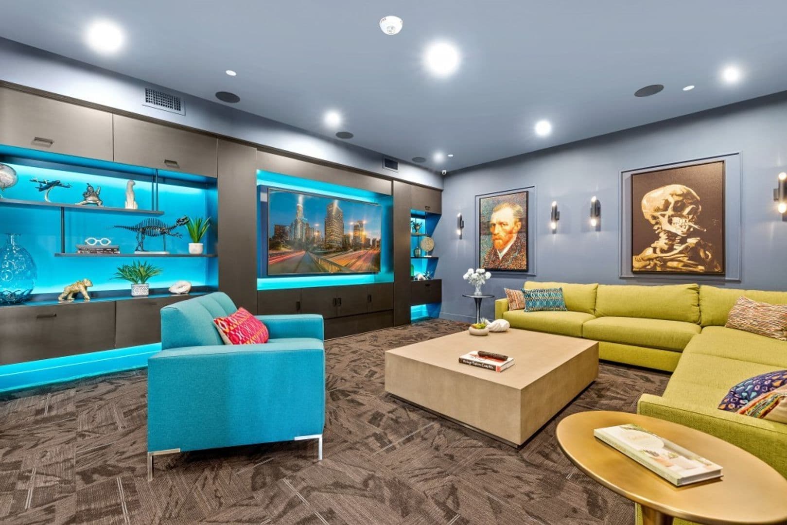 North Hollywood Apartment: 7401 Lankershim Blvd.