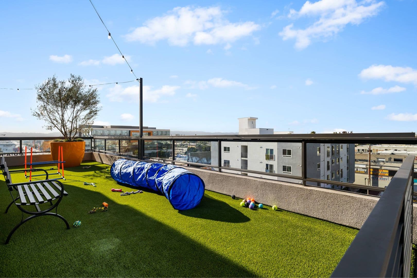 Van Nuys Apartment: 7650 Van Nuys Blvd.