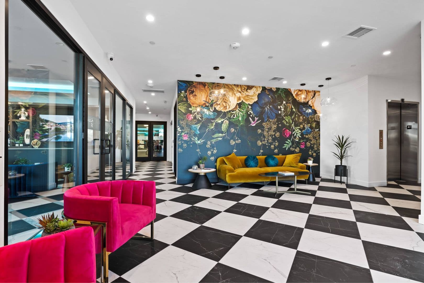 Van Nuys Apartment: 7650 Van Nuys Blvd.