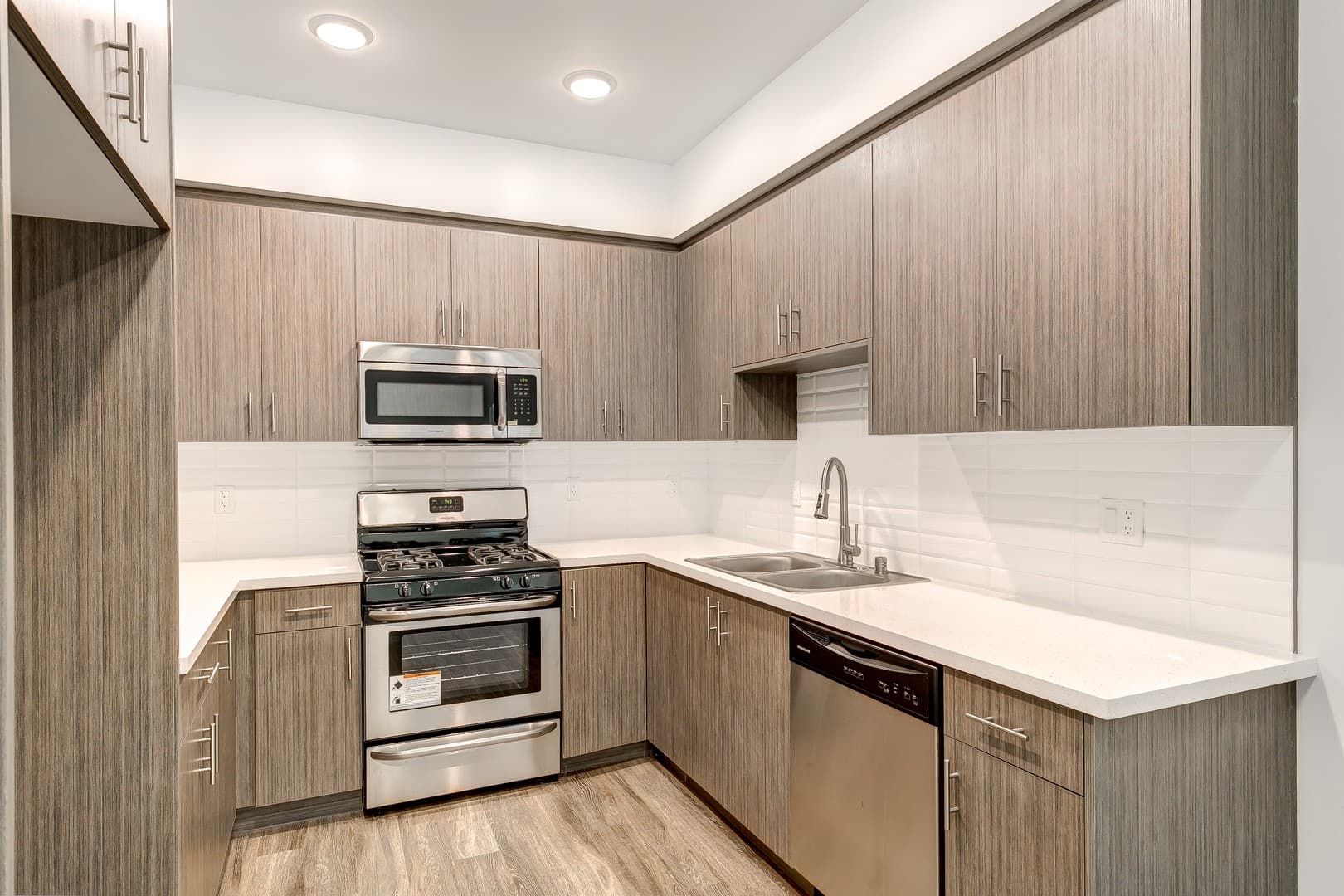 North Hollywood Apartment: 5338 Cartwright Ave.