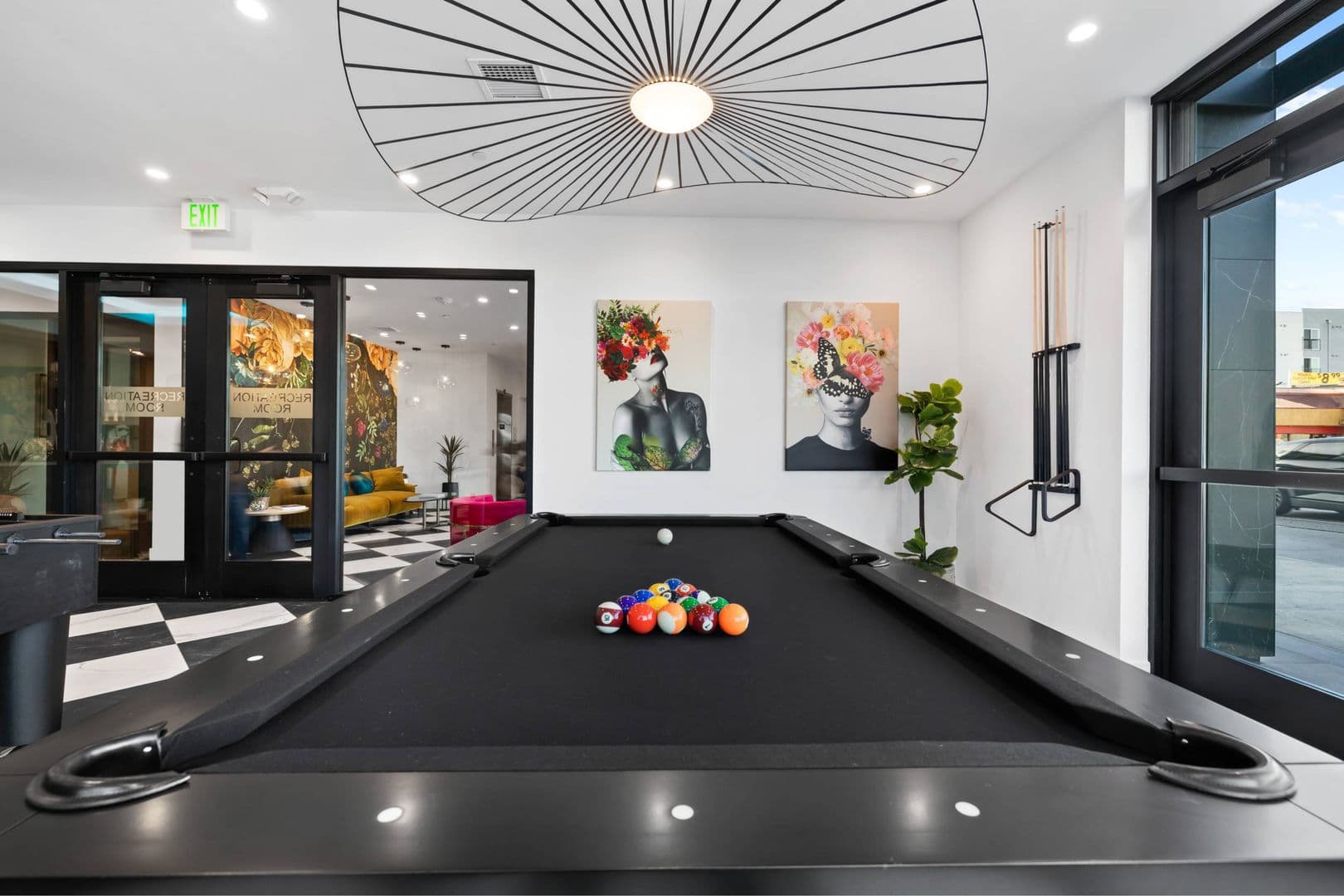 Van Nuys Apartment: 7650 Van Nuys Blvd.