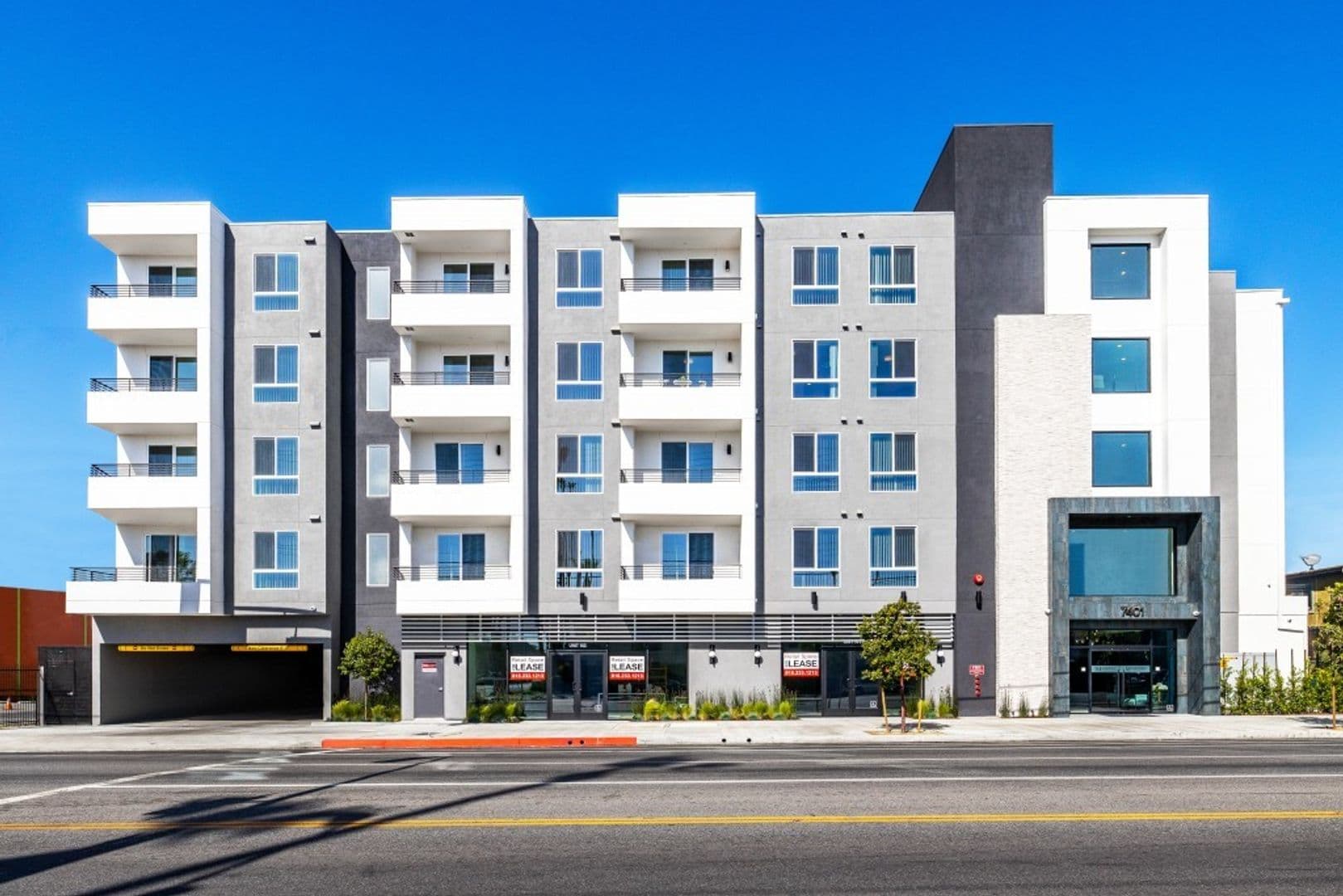 North Hollywood Apartment: 7401 Lankershim Blvd.