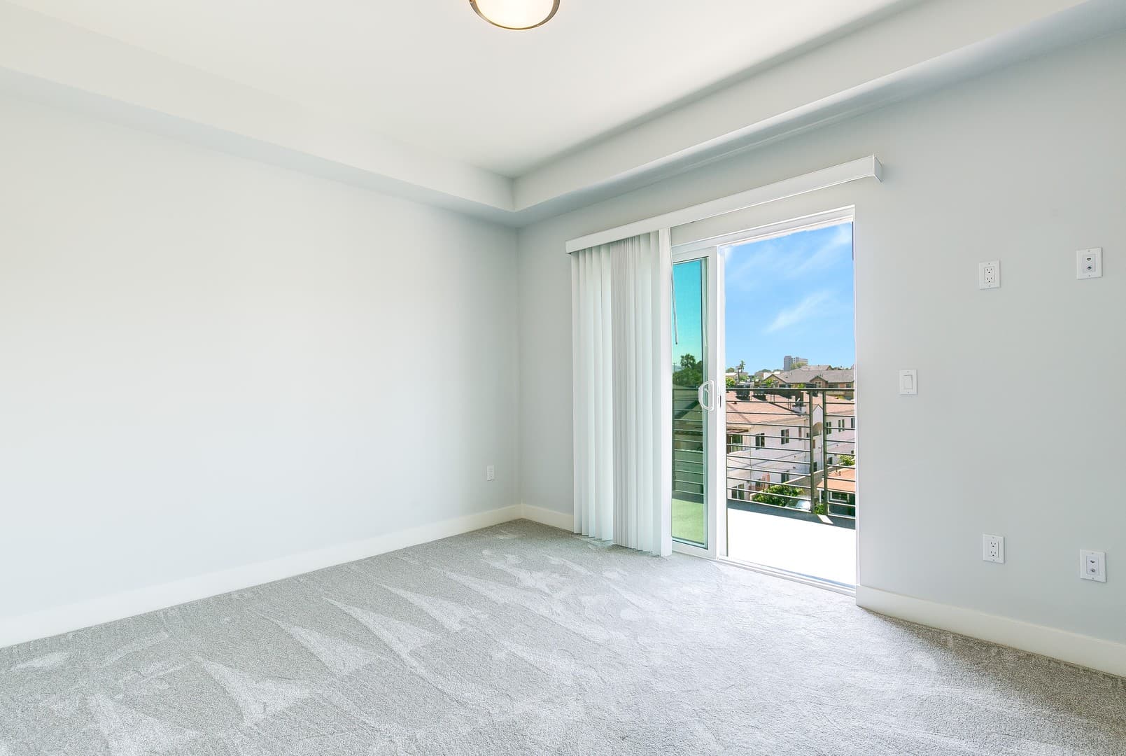 North Hollywood Apartment: 5338 Cartwright Ave.