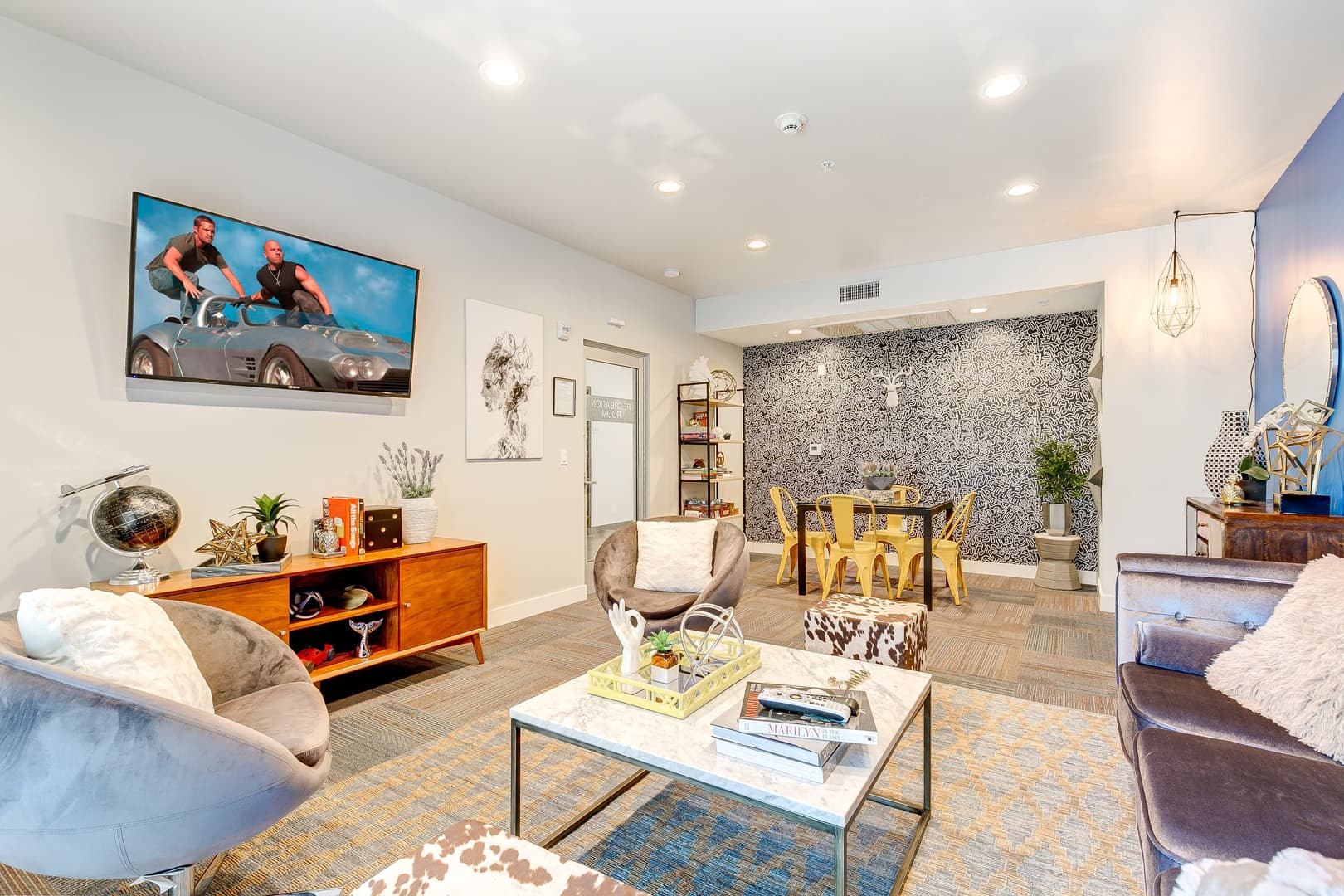 North Hollywood Apartment: 5338 Cartwright Ave.