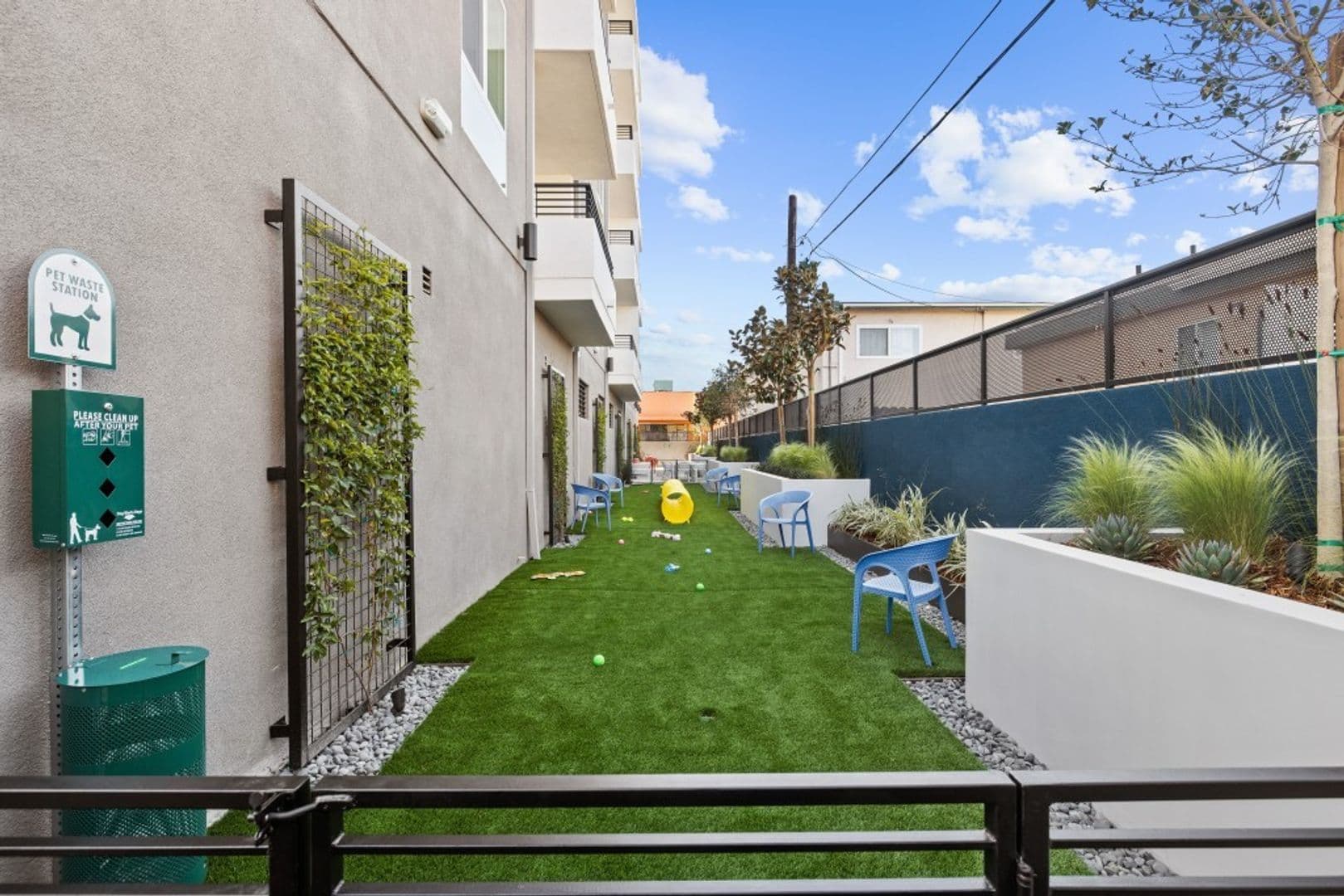 North Hollywood Apartment: 7401 Lankershim Blvd.