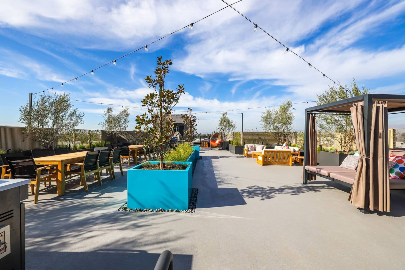 Van Nuys Apartment: 7650 Van Nuys Blvd.