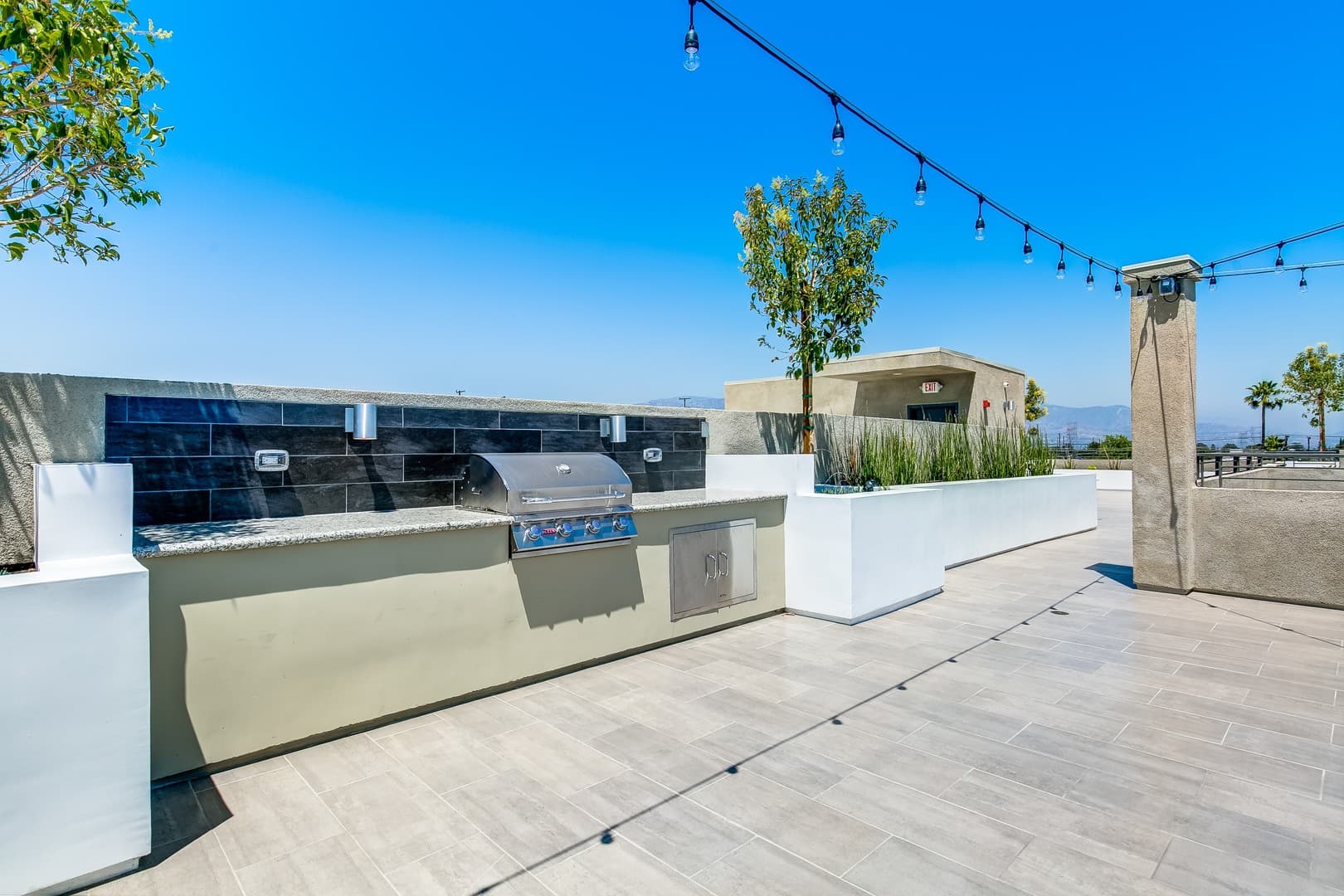 North Hollywood Apartment: 5338 Cartwright Ave.
