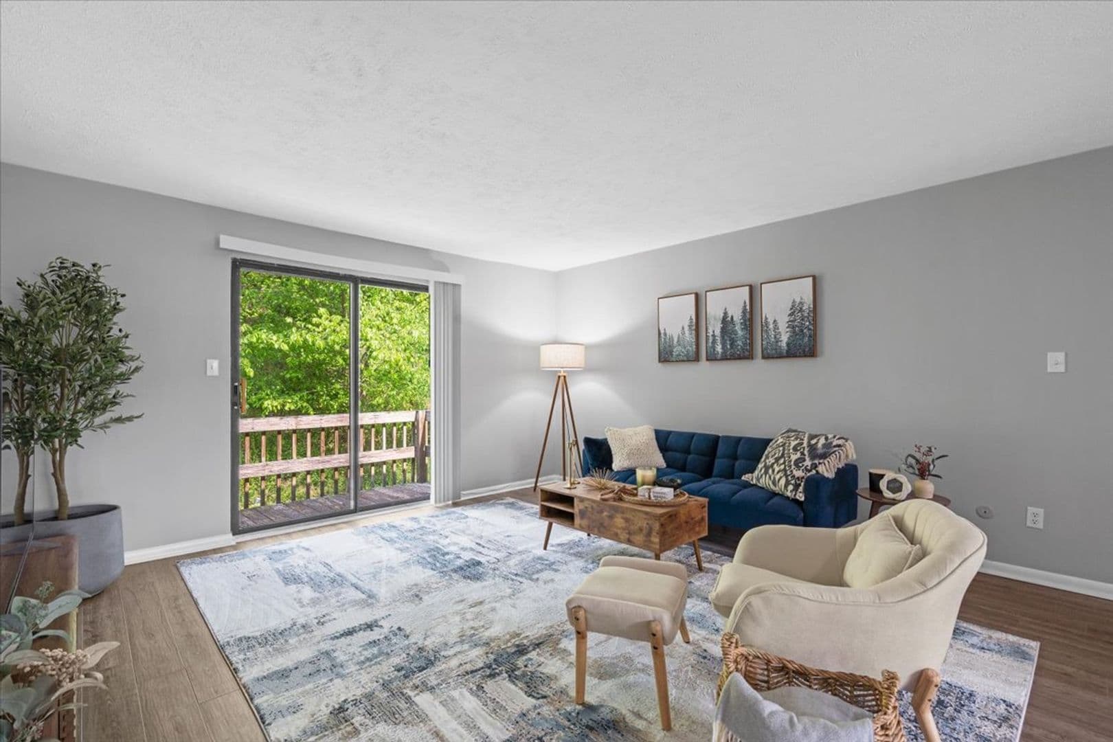 Glenshaw Apartment: 629 Glen Malcolm Dr