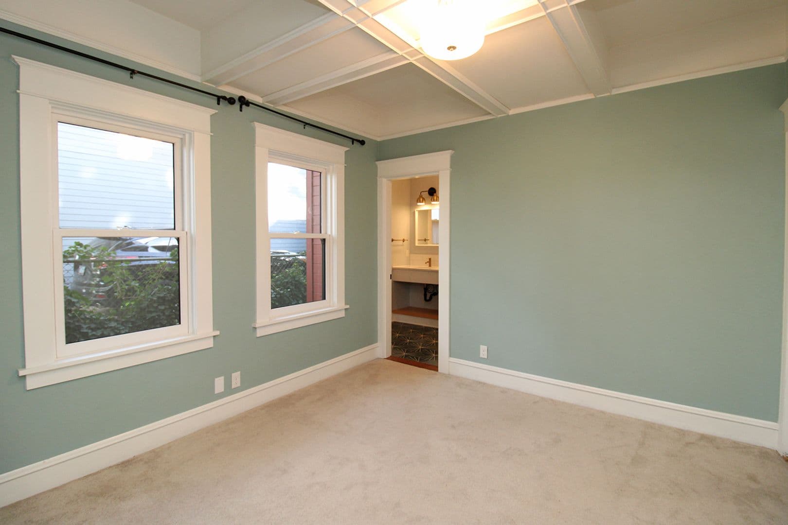 Portland House: 4106 NE 10th Ave