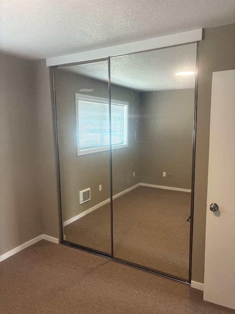 Portland Apartment: 4204 - 4232 SE Cesar E Chavez Blvd.