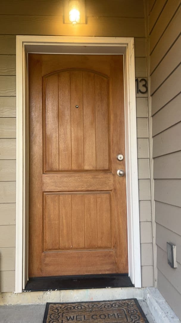 Portland Apartment: 7625 SE Milwaukie Ave