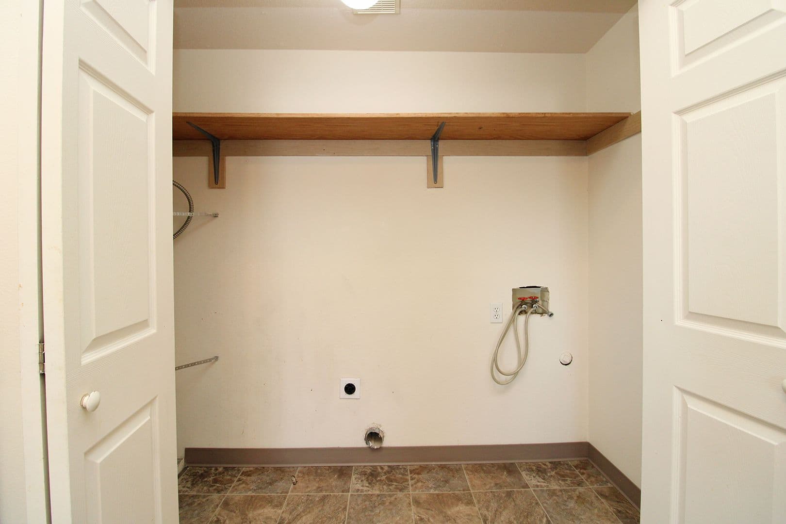 Portland Apartment: 1348 - 1438 NE 160th Ave