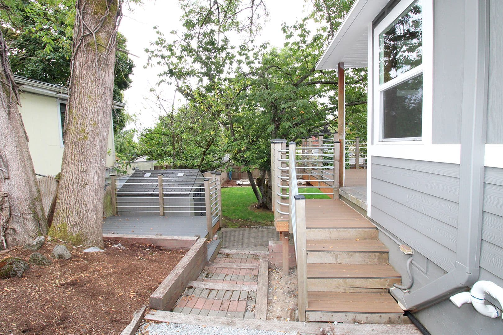 Portland Apartment: 9823 SW 55th Ave
