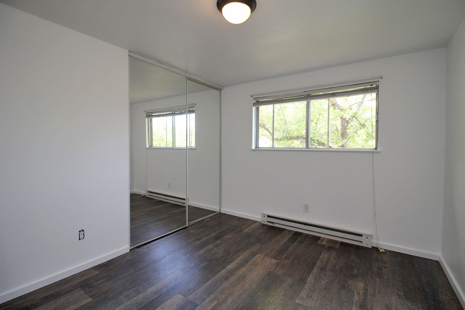 Portland Apartment: 9706 SW 49th Ave #A-B