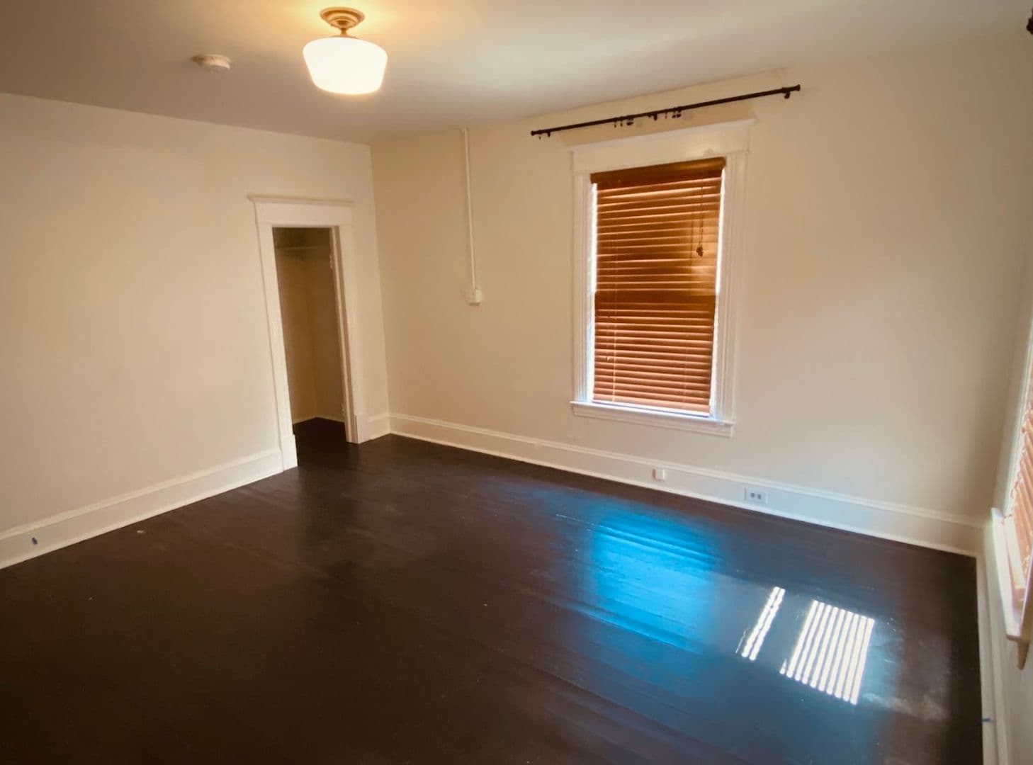 Portland House: 7126 N Lombard St