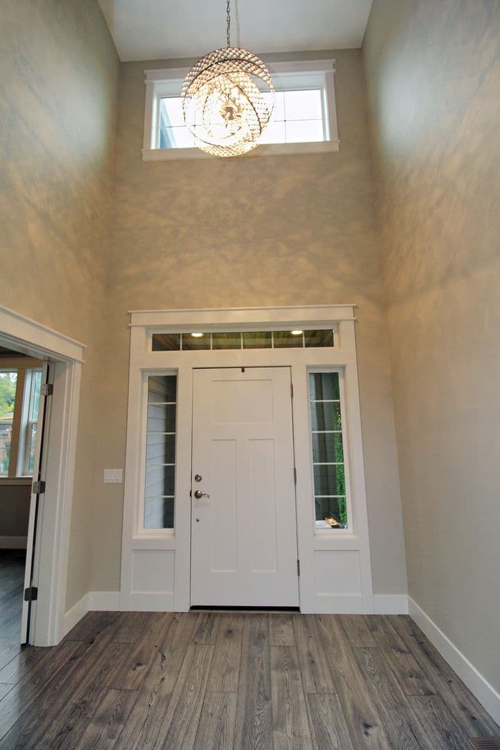 Beaverton House: 19304 SW Magnolia Ln