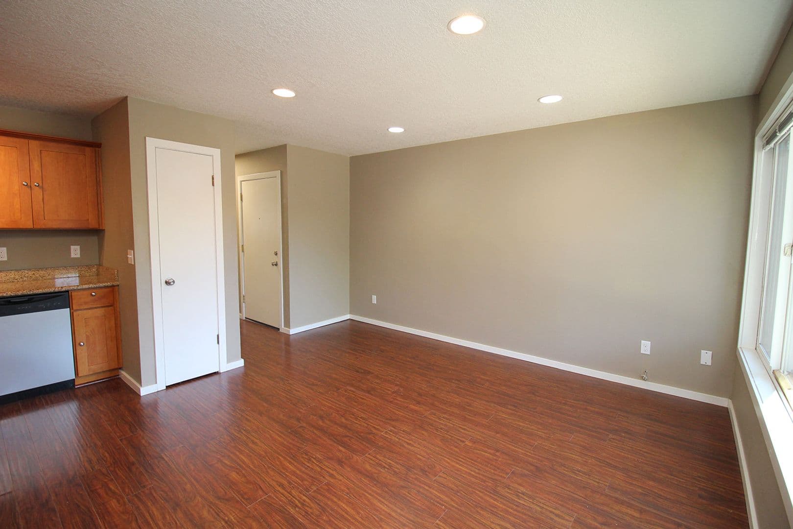 Portland Apartment: 4204 - 4232 SE Cesar E Chavez Blvd.