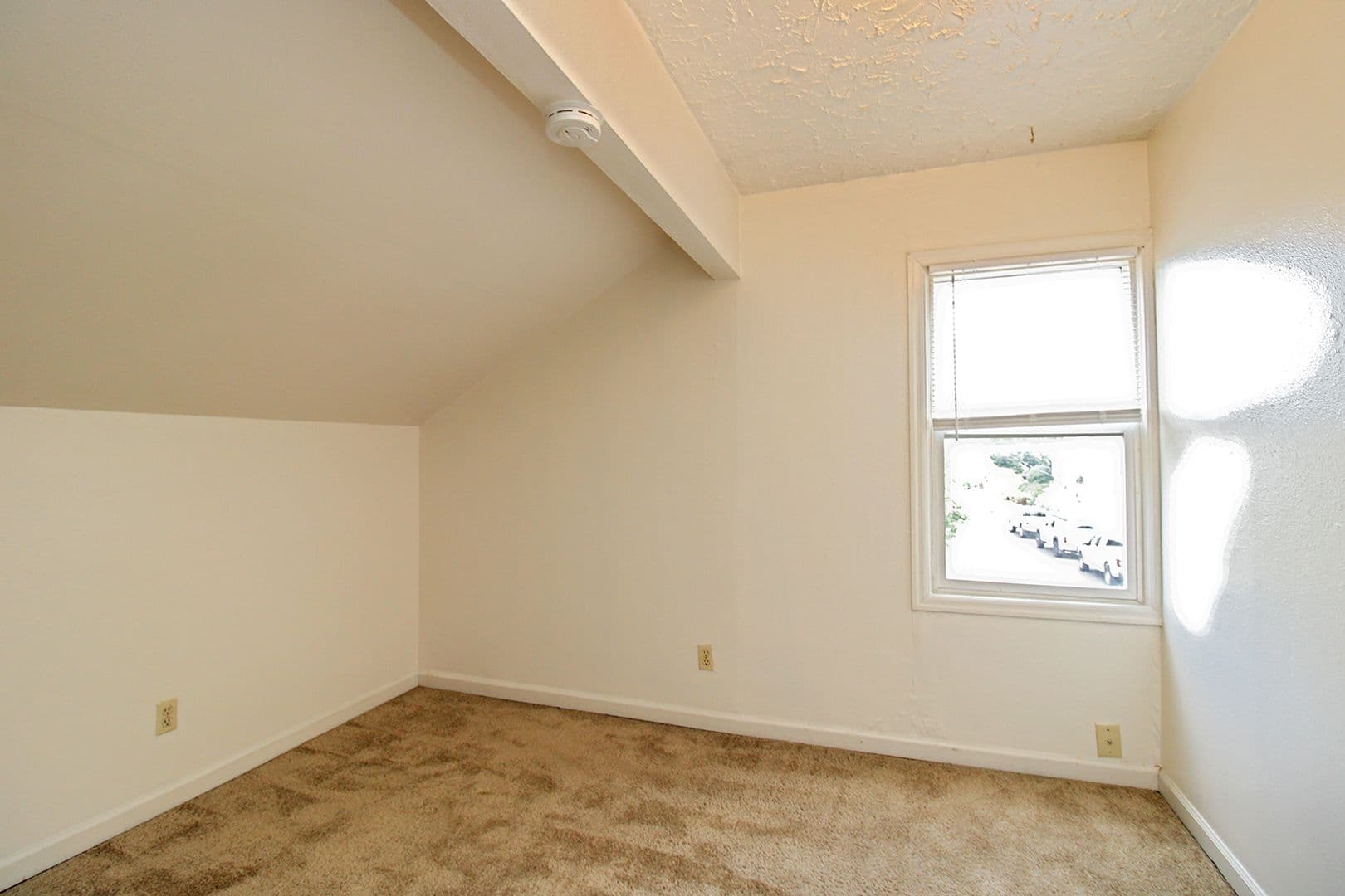 Portland Apartment: 6909-6923 N Vancouver Av