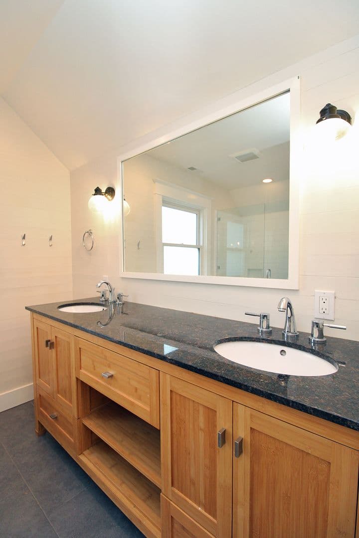 Portland House: 4106 NE 10th Ave