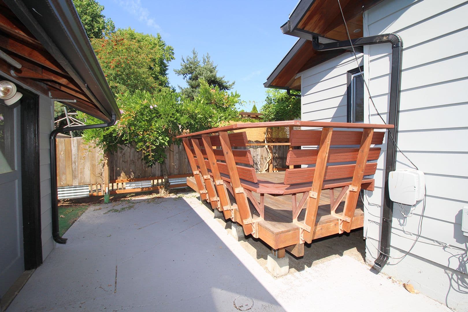 Portland House: 4429 SE Raymond St