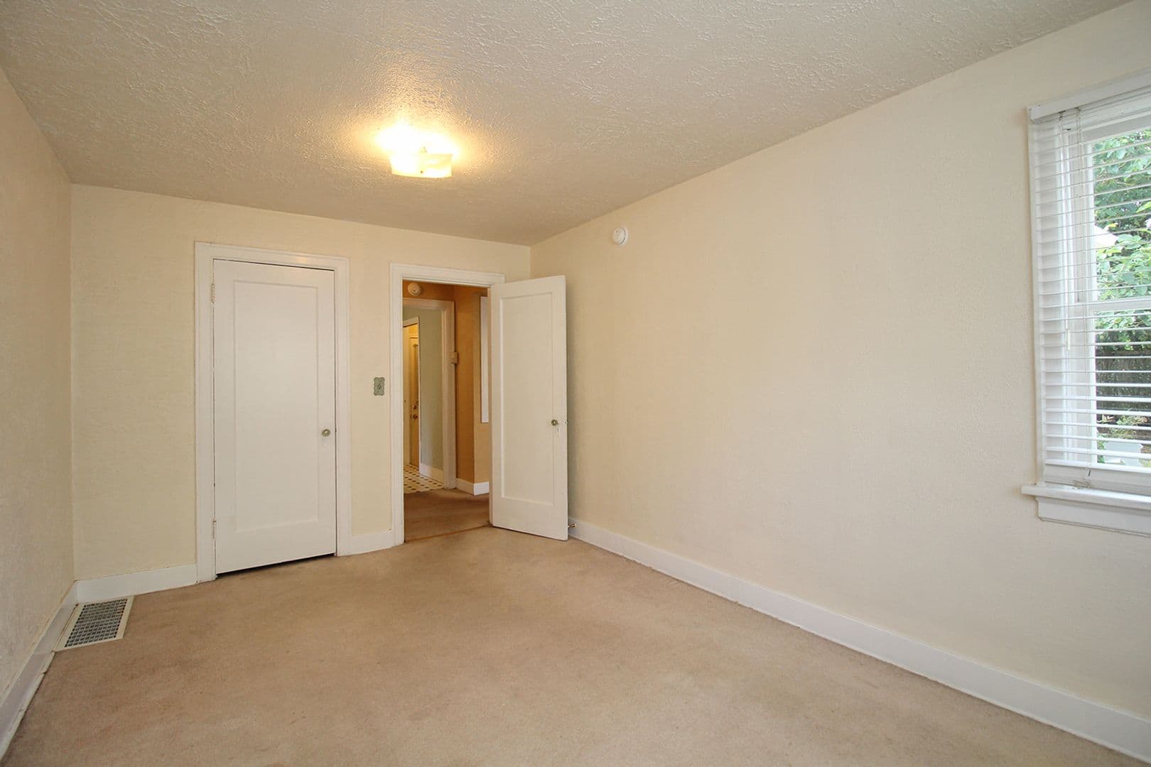 Portland House: 1606 N Church St