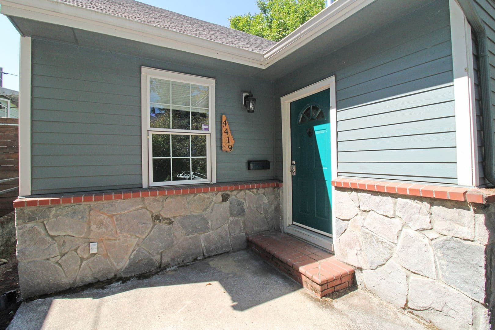 Portland House: 4419 N Albina Ave