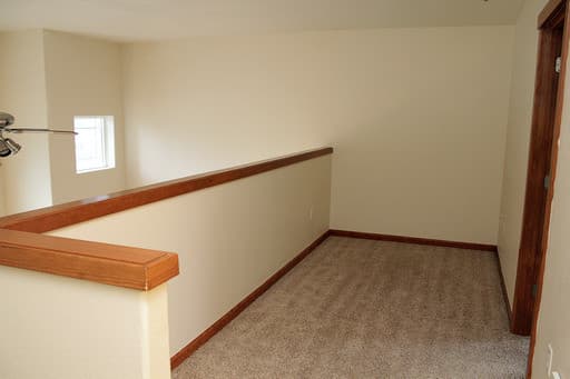 Portland Apartment: 123 NE 172nd Avenue