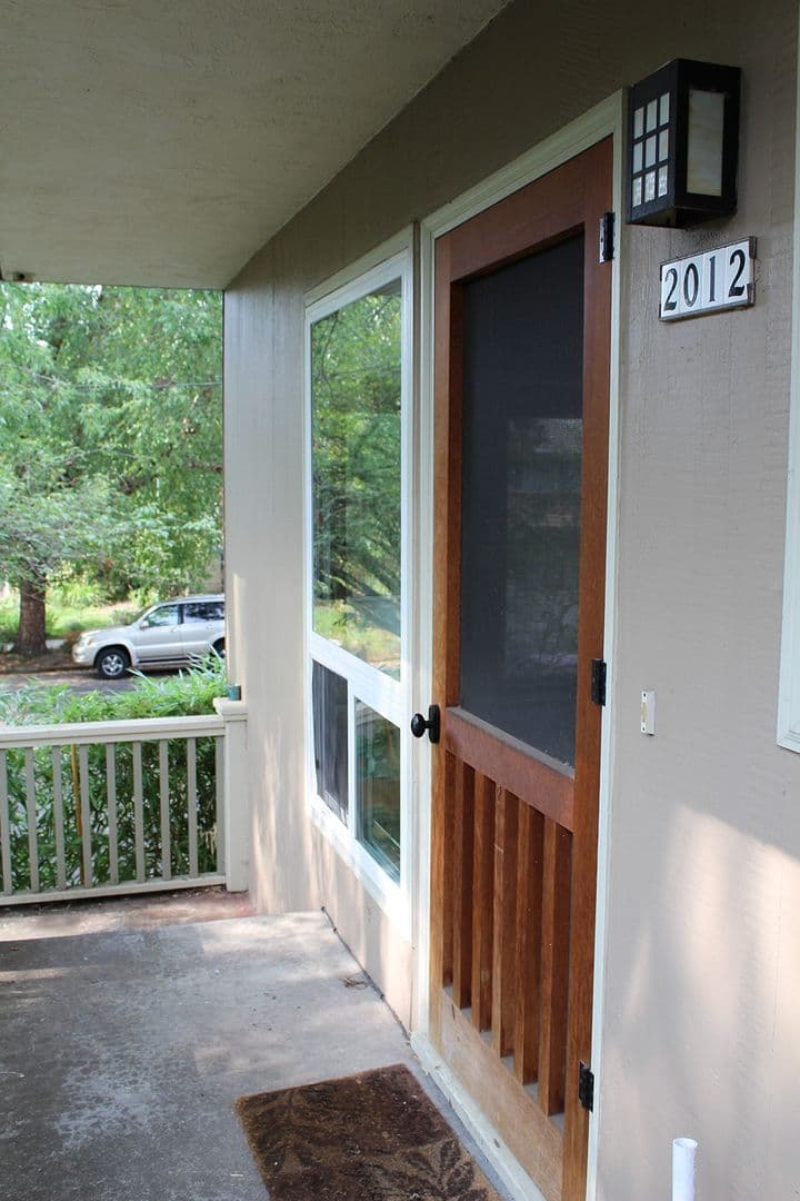 Portland Apartment: 2002-2012 NE 22nd Ave