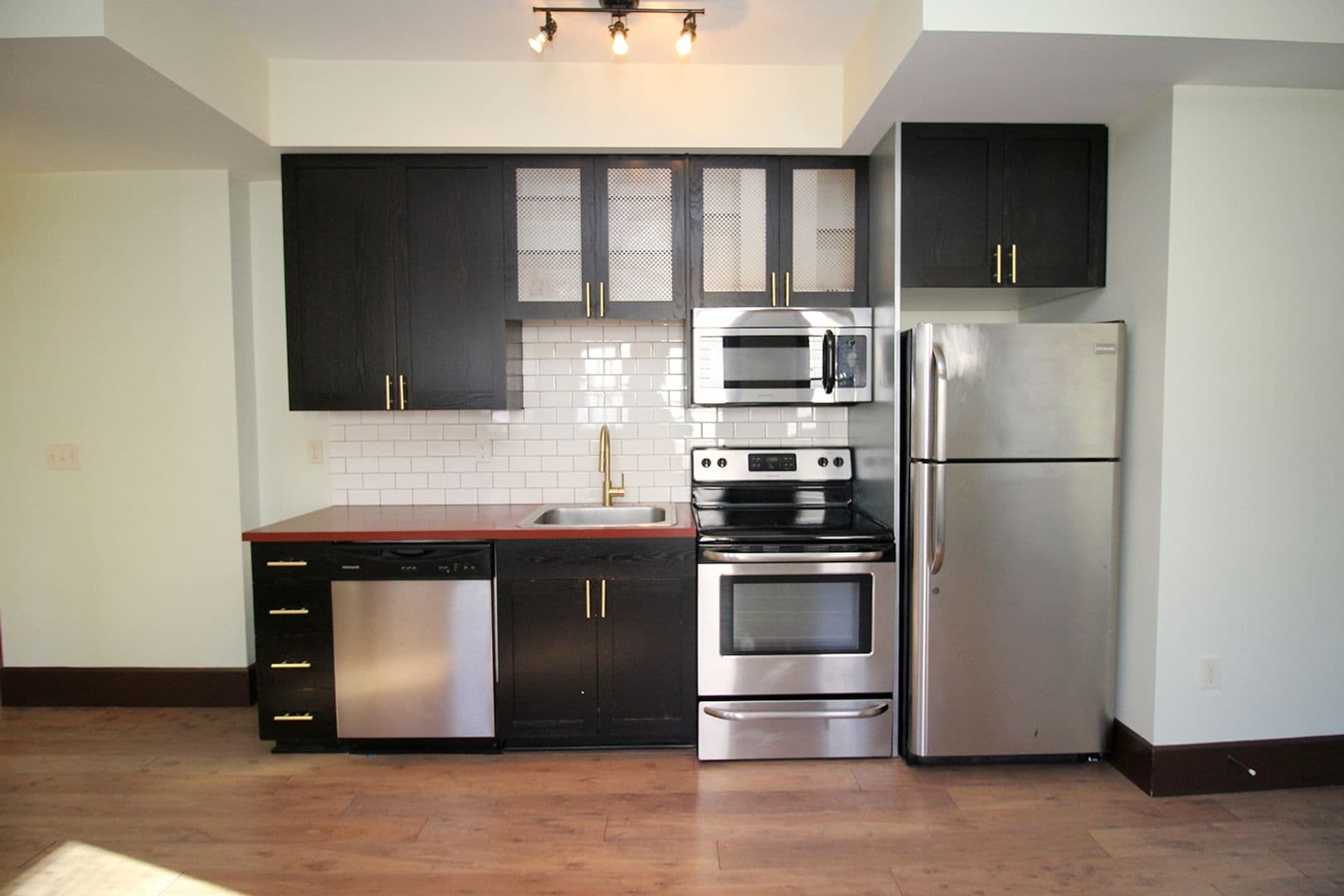 Portland Apartment: 1634 NW Everett St