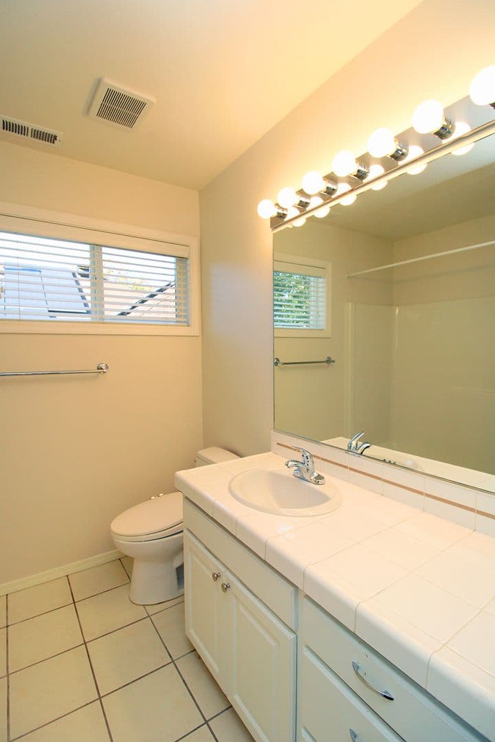 Portland House: 9583 NW Randall Ln