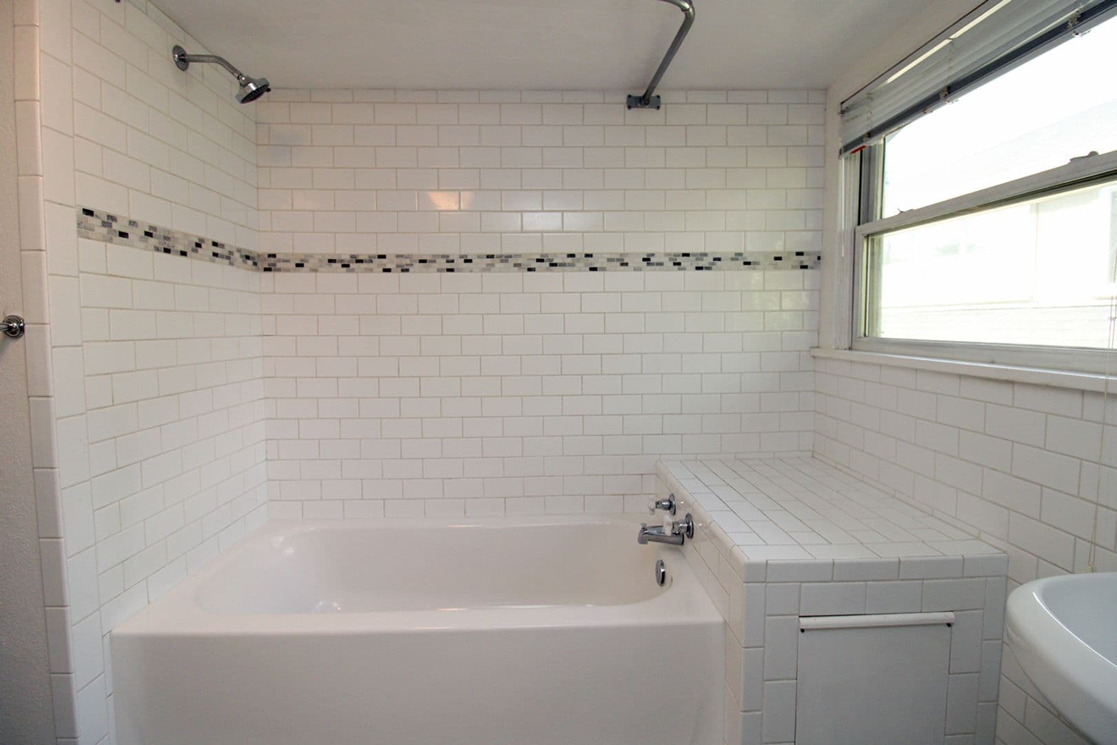 Portland Apartment: 4826 NE 14th Pl