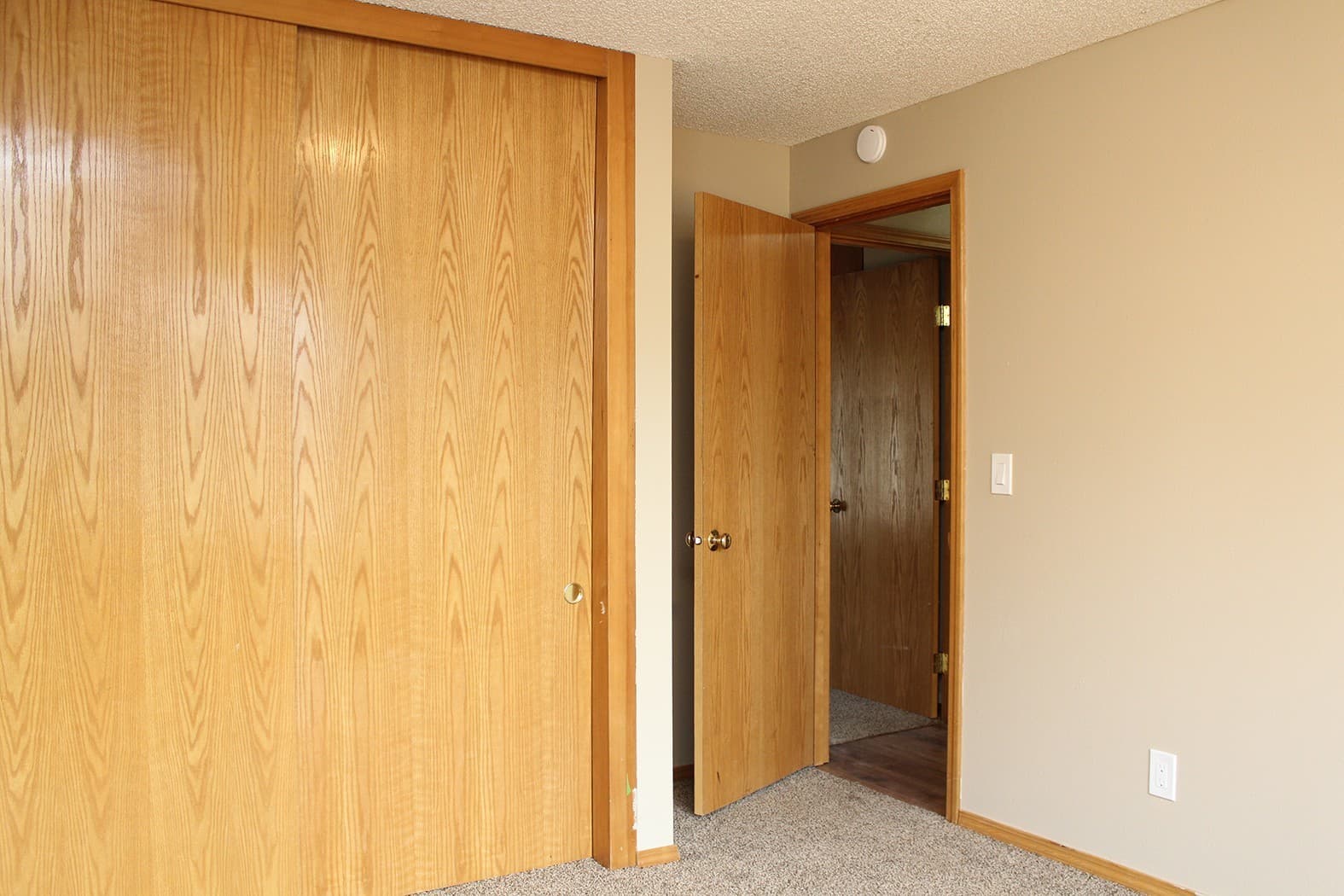 Oregon City Apartment: 508-510 Hartke Lp