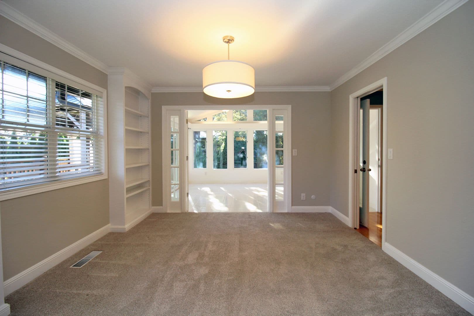 Portland House: 2710 SW Scenic Dr