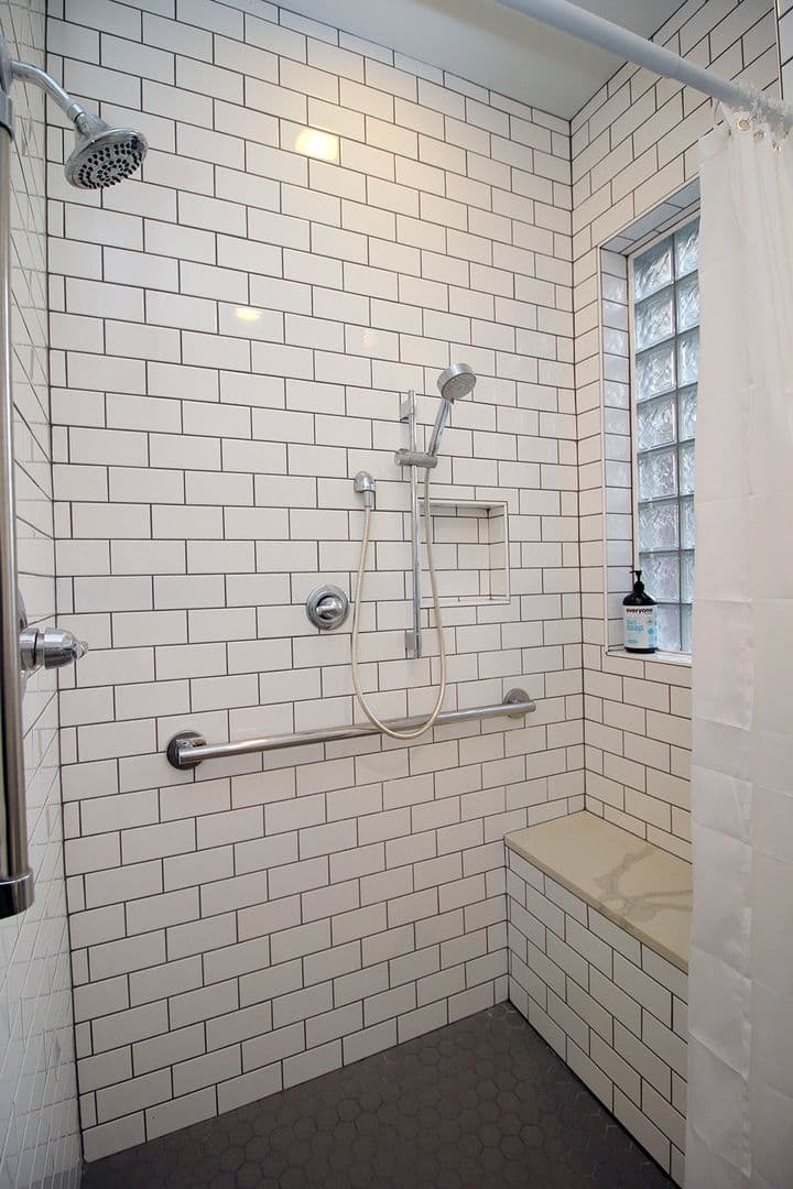 Portland Townhome: 816 NE Imperial Ave