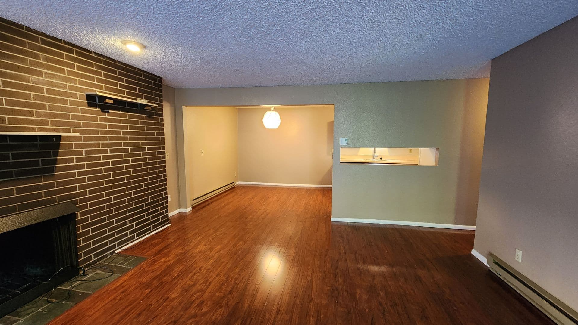 Portland Apartment: 5821-5827 NE Davis St