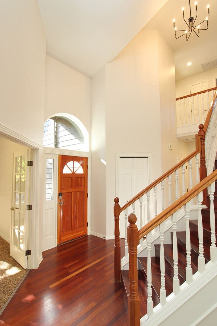 Portland House: 9583 NW Randall Ln