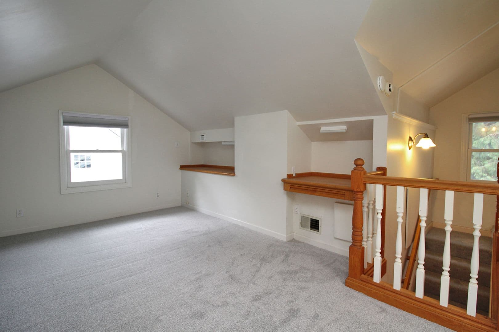 Portland House: 1811 NE 64th Ave