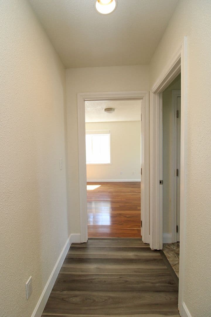 Portland House: 4419 N Albina Ave