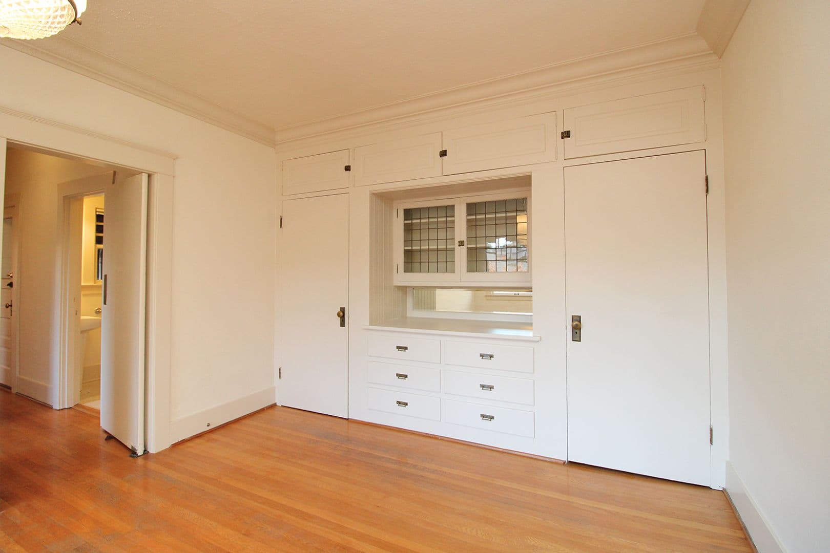 Portland Apartment: 1636 NE Tillamook St #2