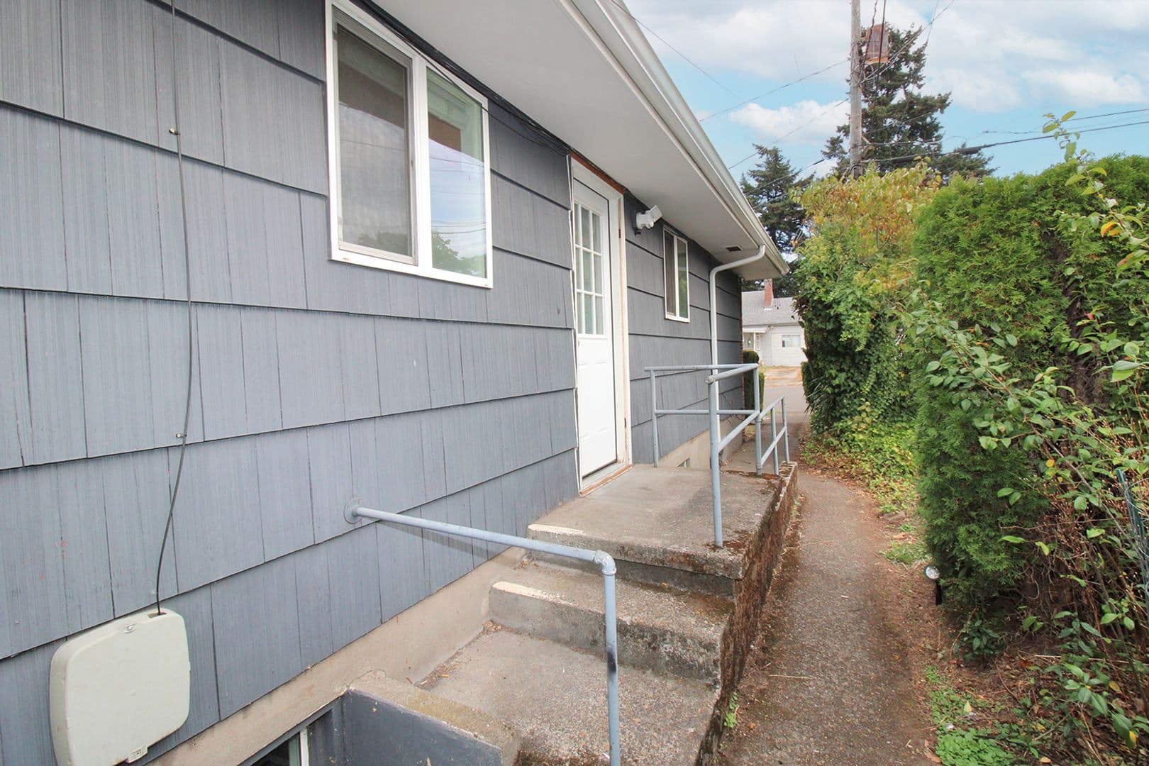 Portland Apartment: 7230 - 7234 NE Broadway