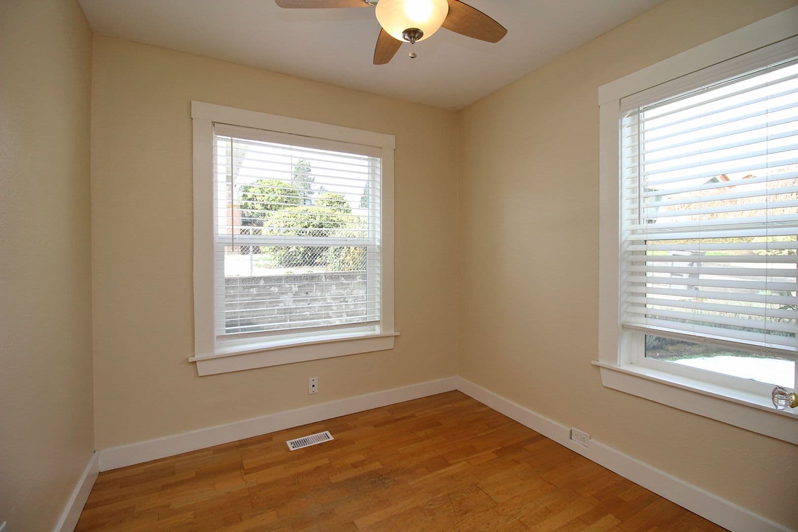 Portland House: 320 SW Carson St