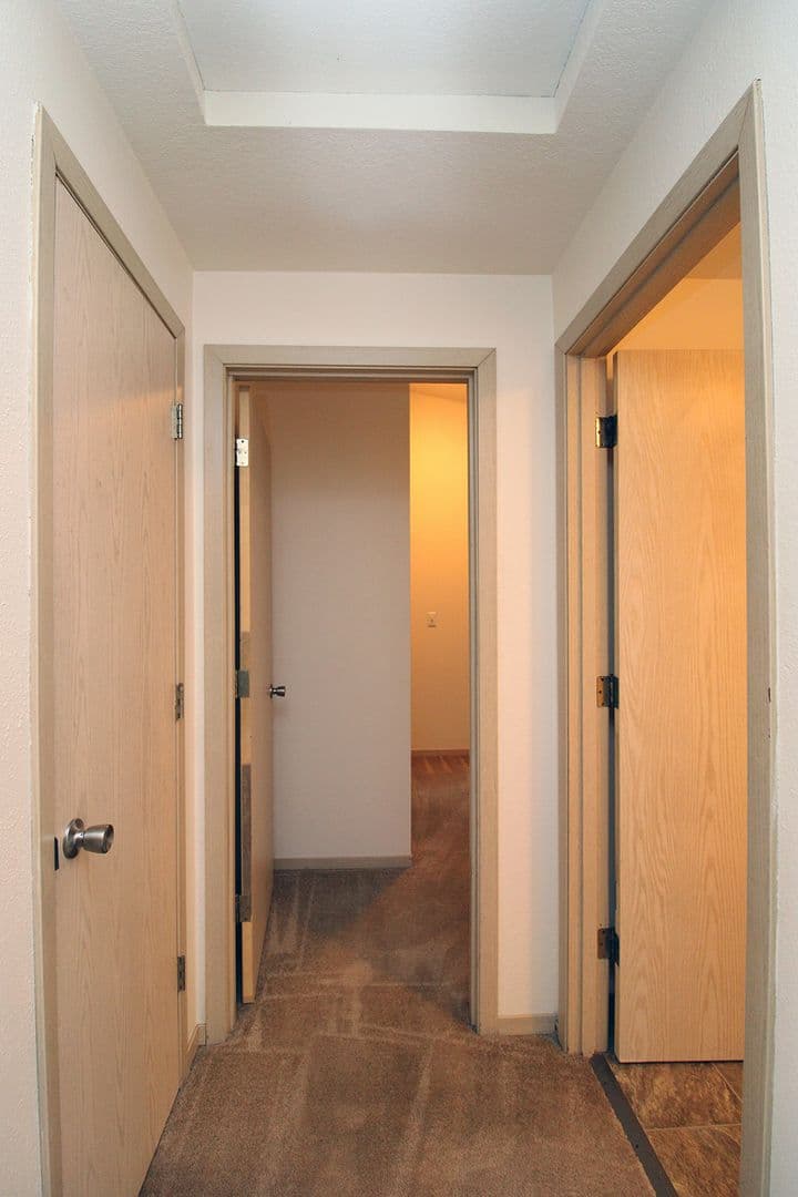 Portland Apartment: 1348 - 1438 NE 160th Ave