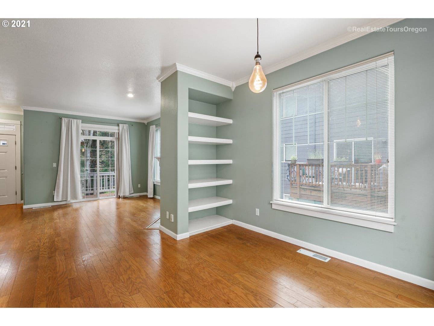 Beaverton House: 15960 SW Mortondale Lane