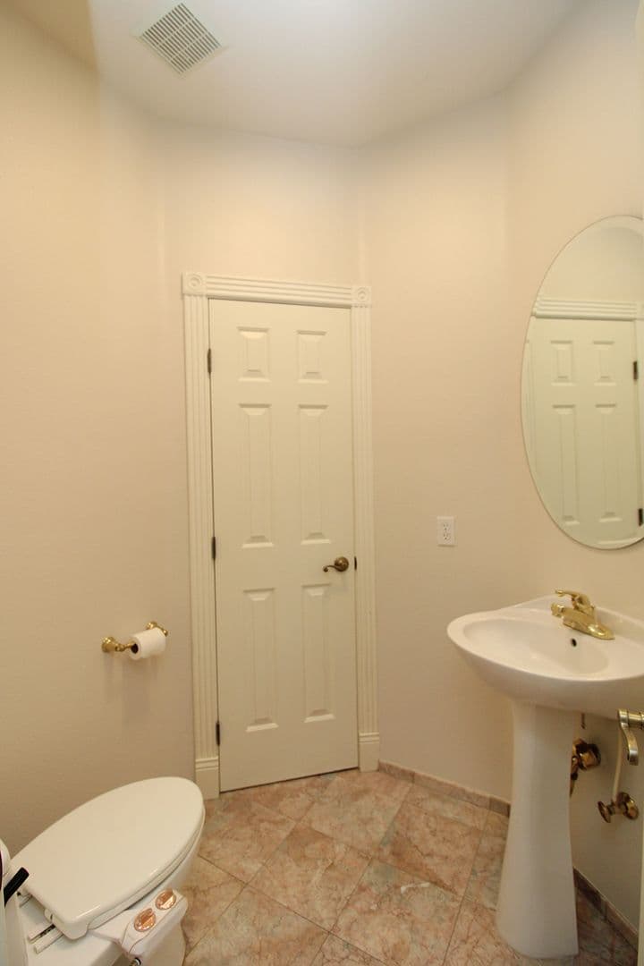 Portland House: 9583 NW Randall Ln